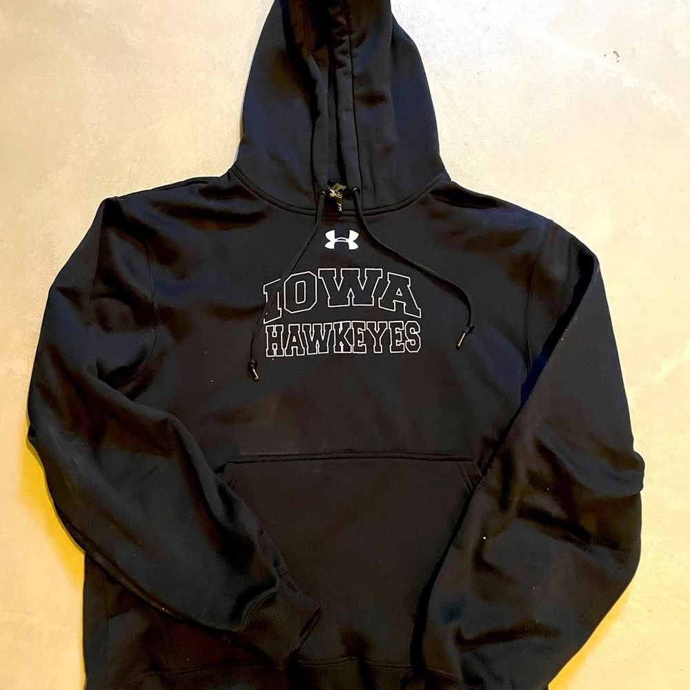 UA Iowa Hawkeyes sweatshirt